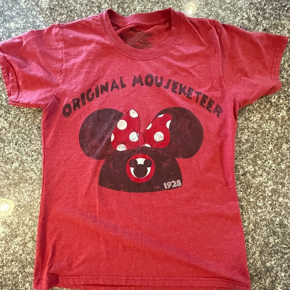 Disney Women’s Tee Shirt XL Red Minnie